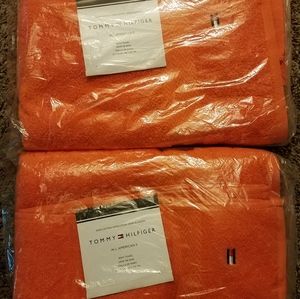 Tommy Hilfiger towels